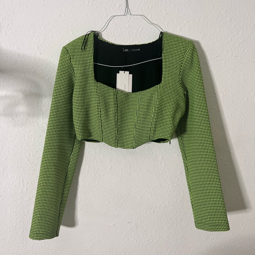 Long sleeve cropped